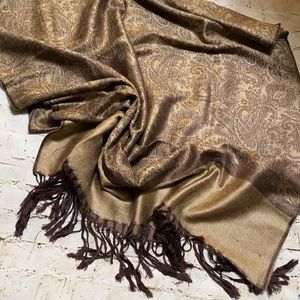 Womens Scarf brown